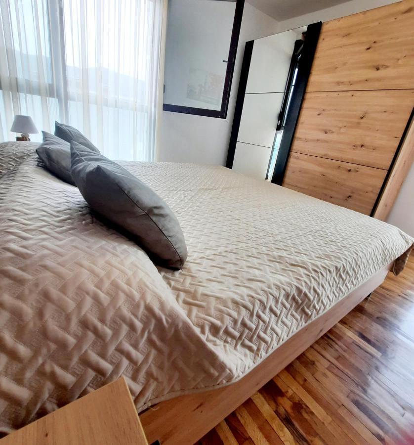 Apartman Peregrinus Korenica Luaran gambar