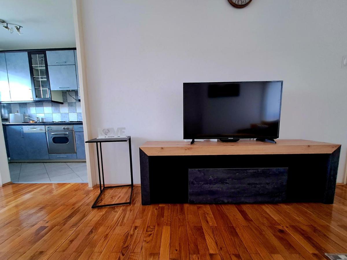Apartman Peregrinus Korenica Luaran gambar